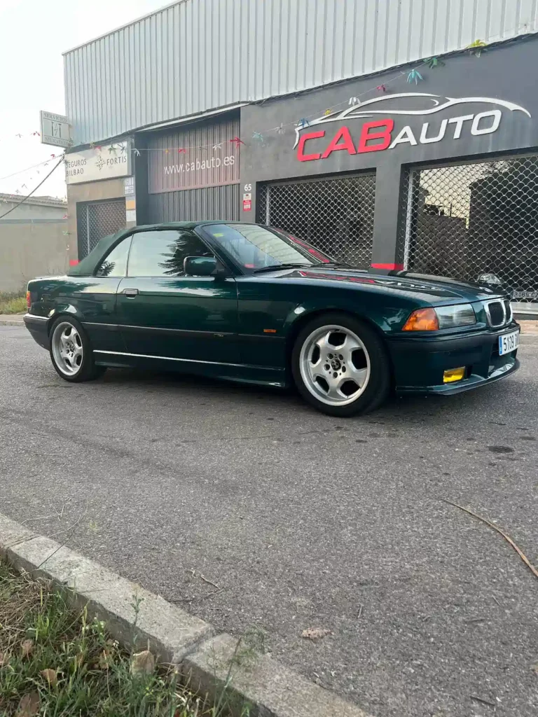 BMW 320i | CABRIO INDIVIDUAL 150 CV