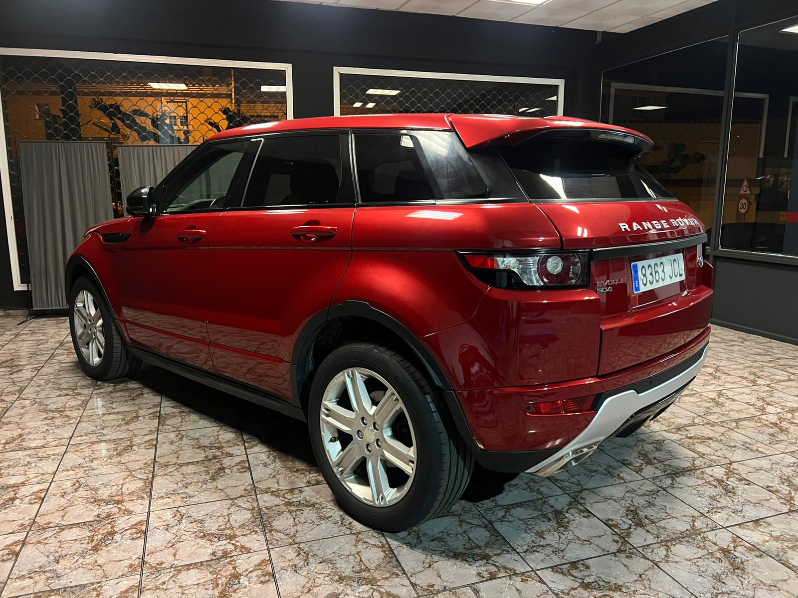 
								Range Rover Evoque full									