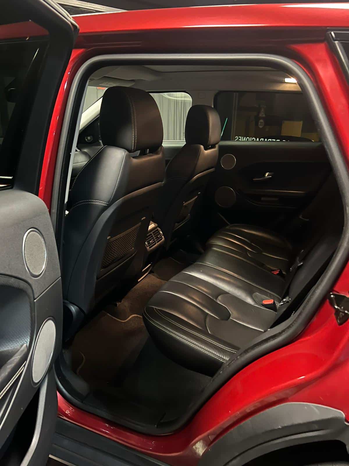 
								Range Rover Evoque full									