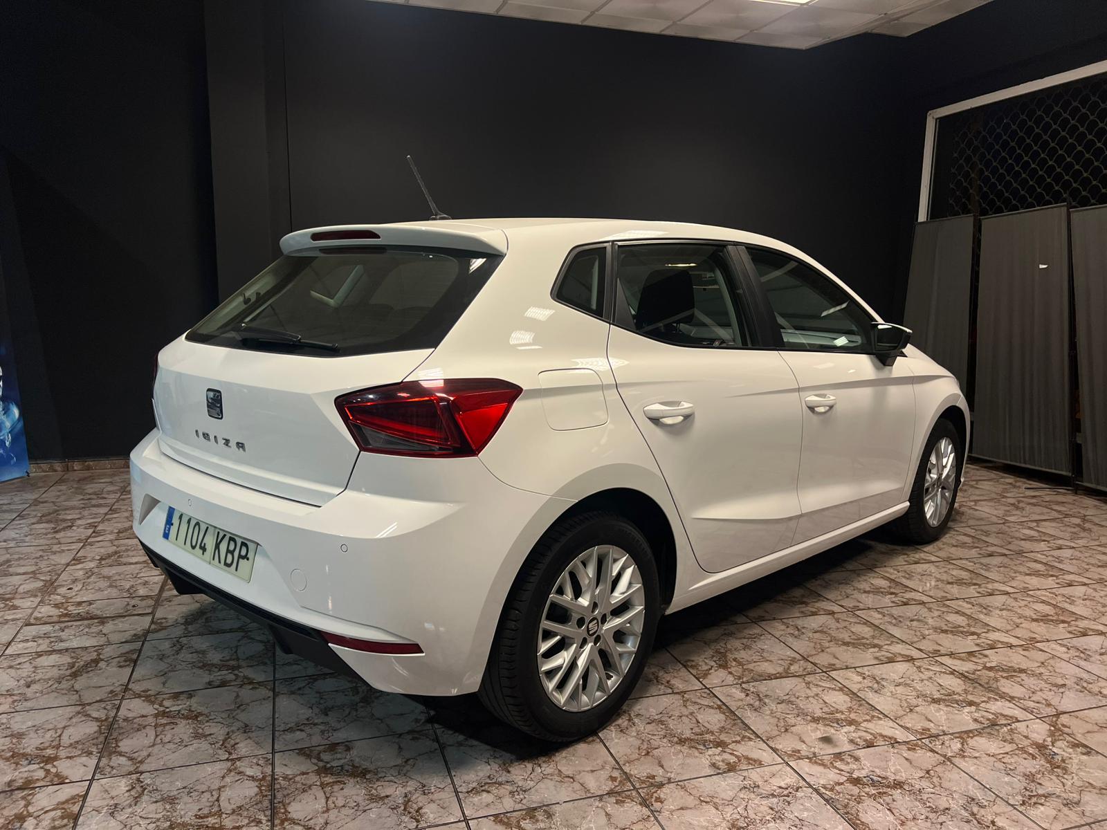 
								Seat Ibiza full									