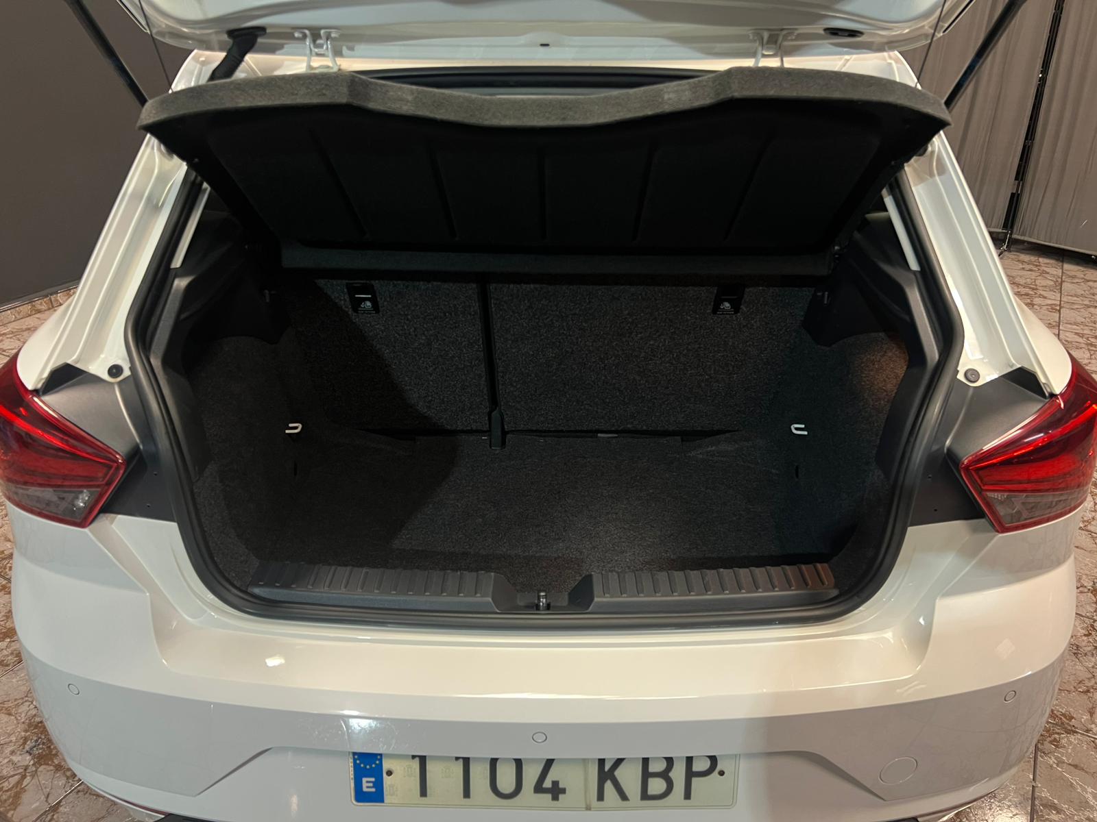 
								Seat Ibiza full									